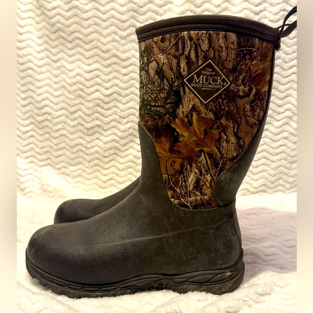 Kids Muck Boot size 6